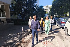Заместитель главы управы района Бирюлево Восточное Виталий Глазков 15 августа провел плановый обход территории